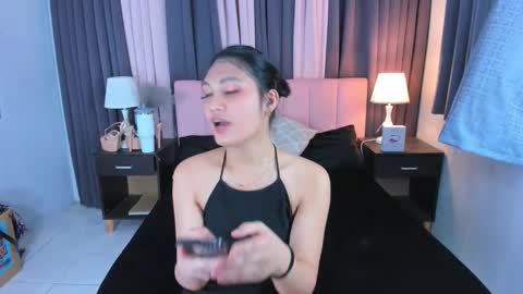 yourasianmaxineontop online show from 9, 3, 2026