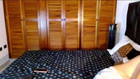 yourcouplehot online show from 15, 11, 2025