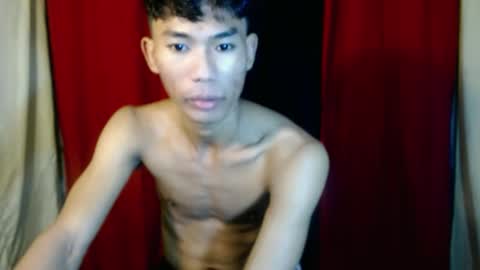 Snapshot of yourdreamboyx chatting on 11, 12, 2024 Rence online show from 11, 12, 2024