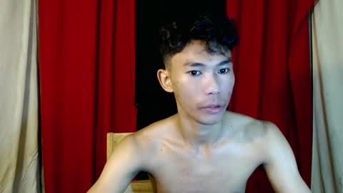 Snapshot of yourdreamboyx chatting on 16, 12, 2024 Rence online show from 16, 12, 2024