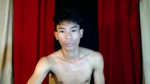 Snapshot of yourdreamboyx chatting on 21, 12, 2024 Rence online show from 21, 12, 2024