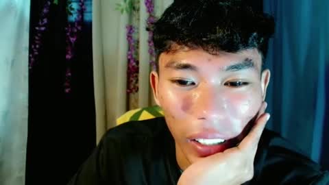 Snapshot of yourdreamboyx chatting on 24, 12, 2024 Rence online show from 24, 12, 2024