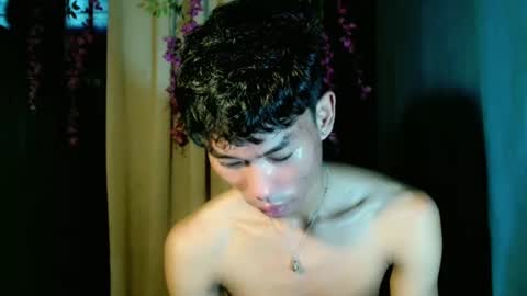 Snapshot of yourdreamboyx chatting on 29, 12, 2024 Rence online show from 29, 12, 2024