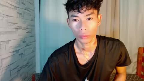 Snapshot of yourdreamboyx chatting on 30, 12, 2024 Rence online show from 30, 12, 2024