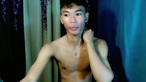 Snapshot of yourdreamboyx chatting on 1, 1, 2025 Rence online show from 1, 1, 2025