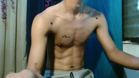 Snapshot of yourdreamboyx chatting on 15, 1, 2025 Rence online show from 15, 1, 2025