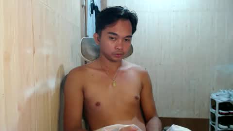 Snapshot of yourfantasyboyjr chatting on 18, 11, 2025 i am your dream boy JR online show from 18, 11, 2025