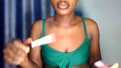 favcamgirl online show from 18, 1, 2026