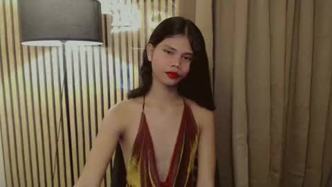 Snapshot of yourfavoratevivian chatting on 12, 11, 2025 Vivian online show from 12, 11, 2025