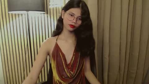 Snapshot of yourfavoratevivian chatting on 13, 11, 2025 Vivian online show from 13, 11, 2025