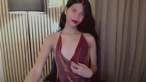 Snapshot of yourfavoratevivian chatting on 14, 11, 2025 Vivian online show from 14, 11, 2025