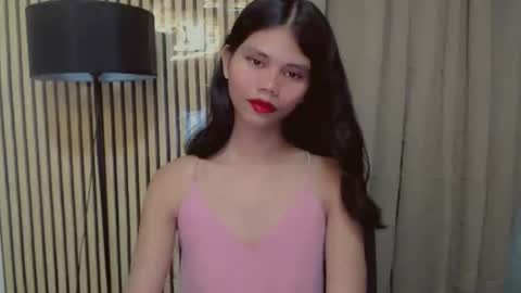 Snapshot of yourfavoratevivian chatting on 15, 11, 2025 Vivian online show from 15, 11, 2025