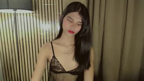 Snapshot of yourfavoratevivian chatting on 29, 11, 2025 Vivian online show from 29, 11, 2025