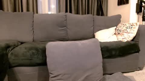 Snapshot of yourfavouritemilf chatting on 25, 1, 2025 Aylin online show from 25, 1, 2025