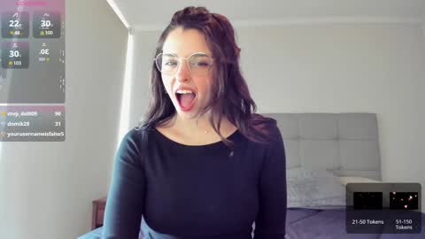 Snapshot of yourfreakygirl chatting on 8, 9, 2025 Helena online show from 8, 9, 2025