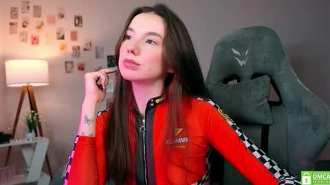 Chloe online show from 27, 10, 2025