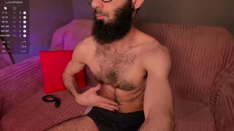 Snapshot of yourhairysecret chatting on 17, 12, 2025 HAIRY wants to have a great time online show from 17, 12, 2025