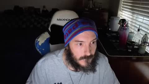 Snapshot of yourhighnessthis9inch chatting on 21, 11, 2025 Sh online show from 21, 11, 2025