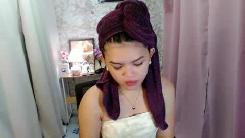 your lovely Dina online show from 25, 2, 2026