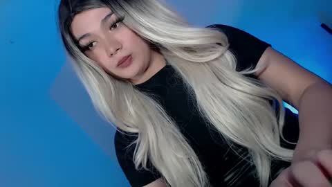 Snapshot of yourlovingpearl chatting on 28, 2, 2025 PEARL online show from 28, 2, 2025