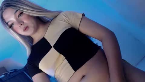 Snapshot of yourlovingpearl chatting on 19, 9, 2025 PEARL online show from 19, 9, 2025