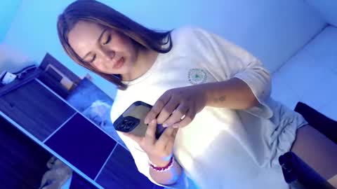 Snapshot of yourlovingpearl chatting on 15, 10, 2025 PEARL online show from 15, 10, 2025