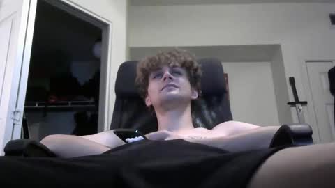 Snapshot of yourman1253 chatting on 14, 11, 2025 YourMan online show from 14, 11, 2025