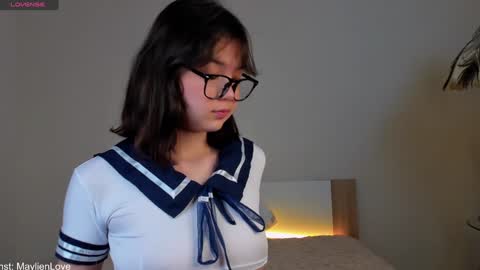 yourmaylien online show from 25, 12, 2024