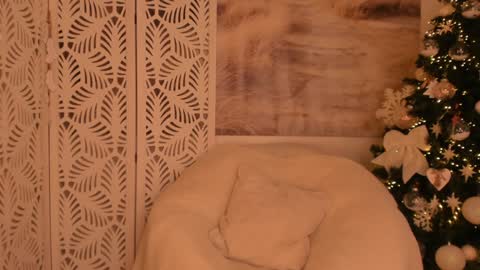 Snapshot of yourmidnightcoffee chatting on 14, 12, 2024 Sarah online show from 14, 12, 2024