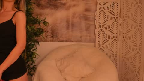 Snapshot of yourmidnightcoffee chatting on 11, 1, 2025 Sarah online show from 11, 1, 2025