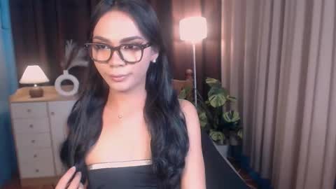 Snapshot of yourmissfuck chatting on 21, 3, 2026 GODDESS ZOE online show from 21, 3, 2026