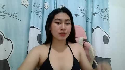 Snapshot of yourprettykelly chatting on 4, 3, 2025 Kelly online show from 4, 3, 2025
