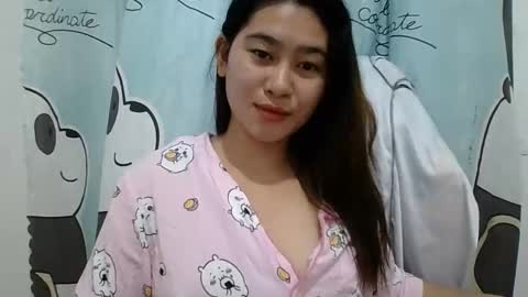 Snapshot of yourprettykelly chatting on 6, 3, 2025 Kelly online show from 6, 3, 2025