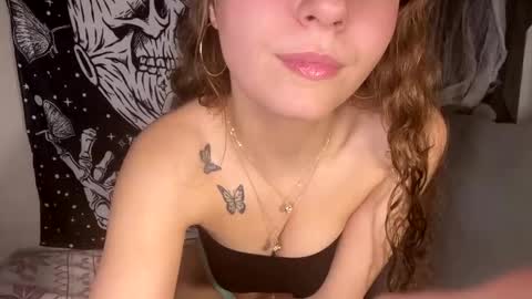 YourPrettyLittleCumSlut online show from 22, 1, 2025
