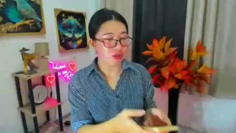 Snapshot of yourprettytrish chatting on 2, 3, 2026 Trish online show from 2, 3, 2026