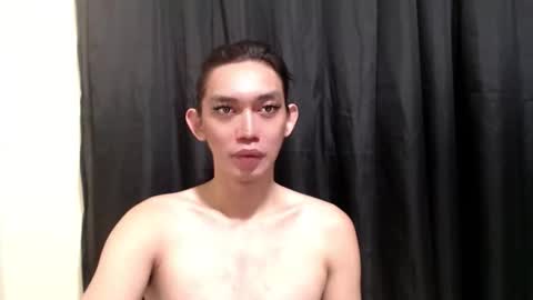 Snapshot of yourqueenlucifer chatting on 29, 11, 2025 QueenLuci online show from 29, 11, 2025