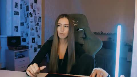 Eva online show from 9, 11, 2025