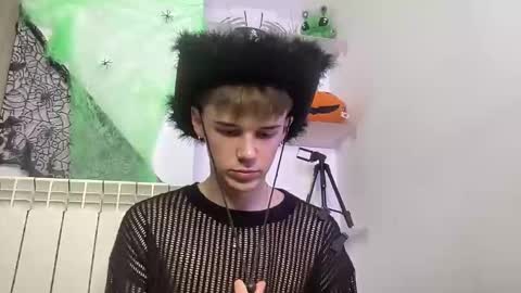 Snapshot of yoursweetyguy chatting on 29, 10, 2025 yoursweetyguy online show from 29, 10, 2025