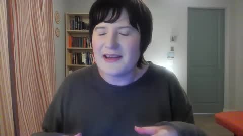 Rose Noire online show from 1, 12, 2025