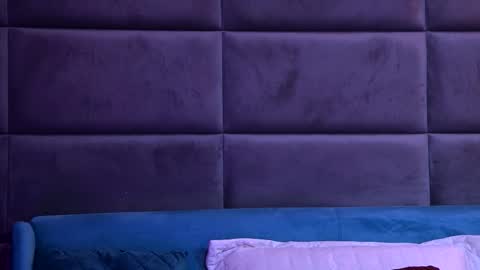 Foxie online show from 11, 11, 2025