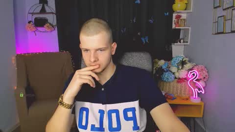 yudji_boy online show from 14, 9, 2025