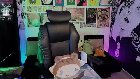 Snapshot of yuhwa chatting on 23, 2, 2026 rawr Anne Independent model online show from 23, 2, 2026