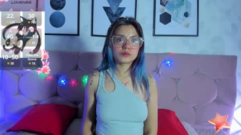 Yukki Kuran online show from 11, 1, 2025