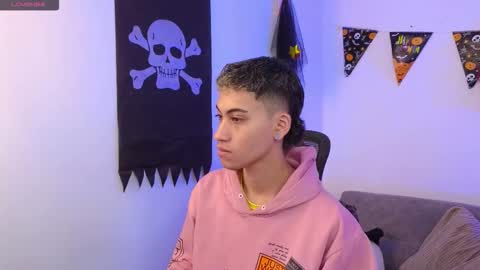 yulian_vasquez online show from 17, 10, 2025