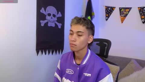 yulian_vasquez online show from 20, 10, 2025