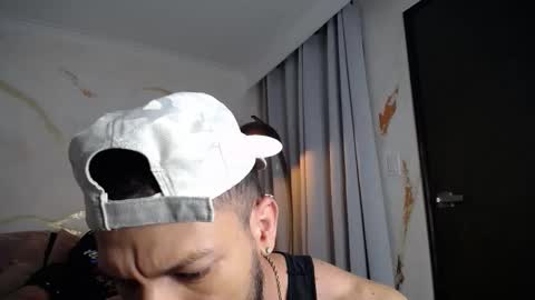 Snapshot of yulianpereira25 chatting on 1, 11, 2025 yulian 2811 online show from 1, 11, 2025