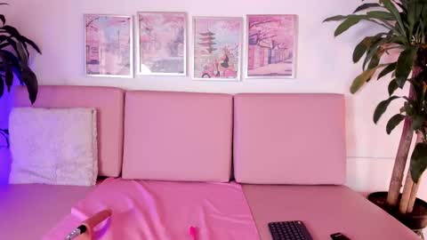 yumii_sweetgirl online show from 12, 9, 2025