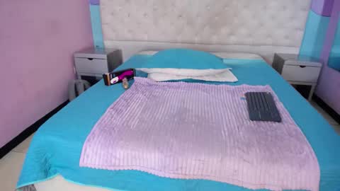 YumiViolet online show from 13, 2, 2026