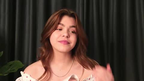 Snapshot of yummy_chica chatting on 17, 11, 2025 yummy_chica online show from 17, 11, 2025