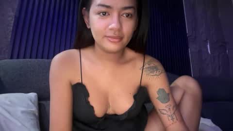 Snapshot of yummyrenalyn chatting on 17, 10, 2025 Goddes Renalyn online show from 17, 10, 2025